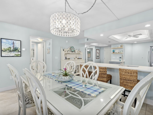 Sanibel Vacation Condo Sleeps Six Guests.